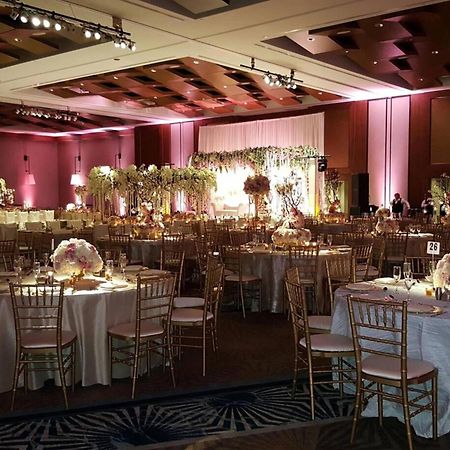 Raleigh Marriott Crabtree Valley מראה חיצוני תמונה