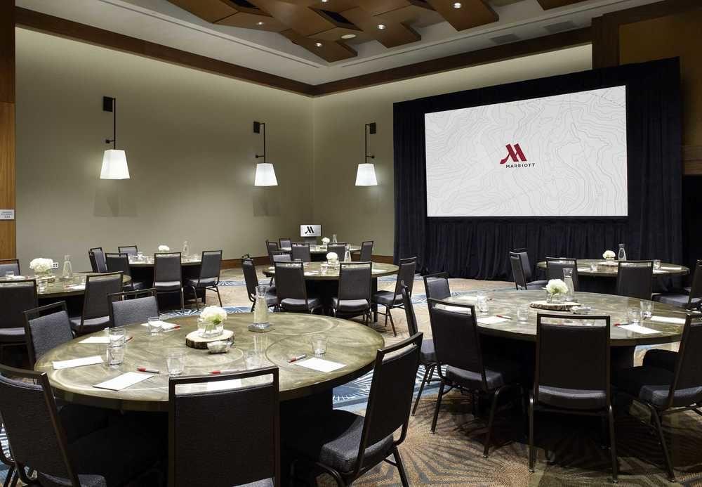 Raleigh Marriott Crabtree Valley מראה חיצוני תמונה