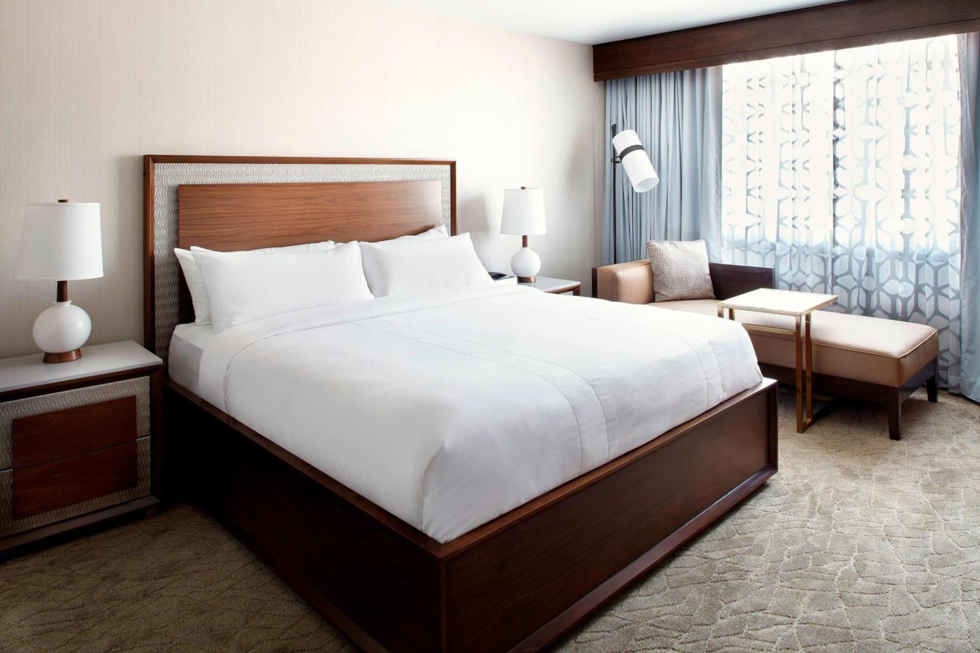 Raleigh Marriott Crabtree Valley מראה חיצוני תמונה