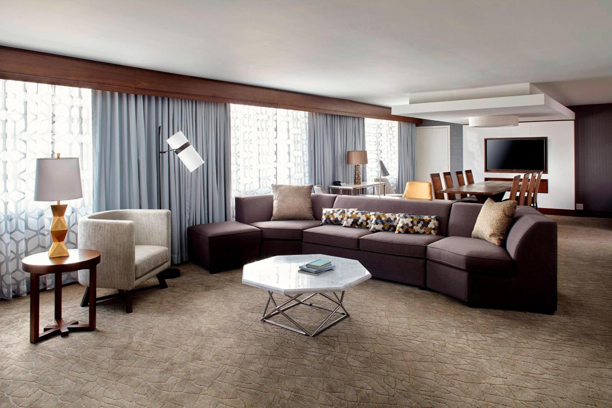 Raleigh Marriott Crabtree Valley מראה חיצוני תמונה