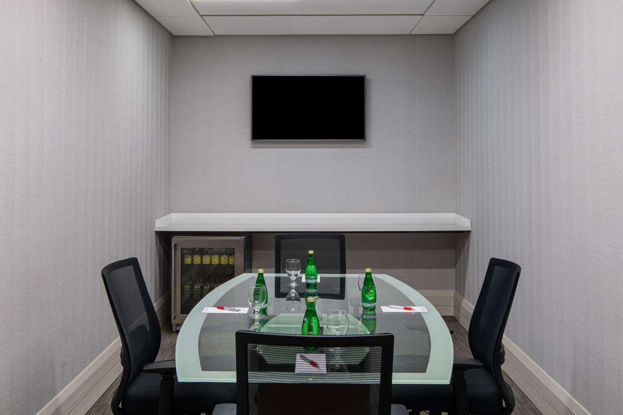 Raleigh Marriott Crabtree Valley מראה חיצוני תמונה