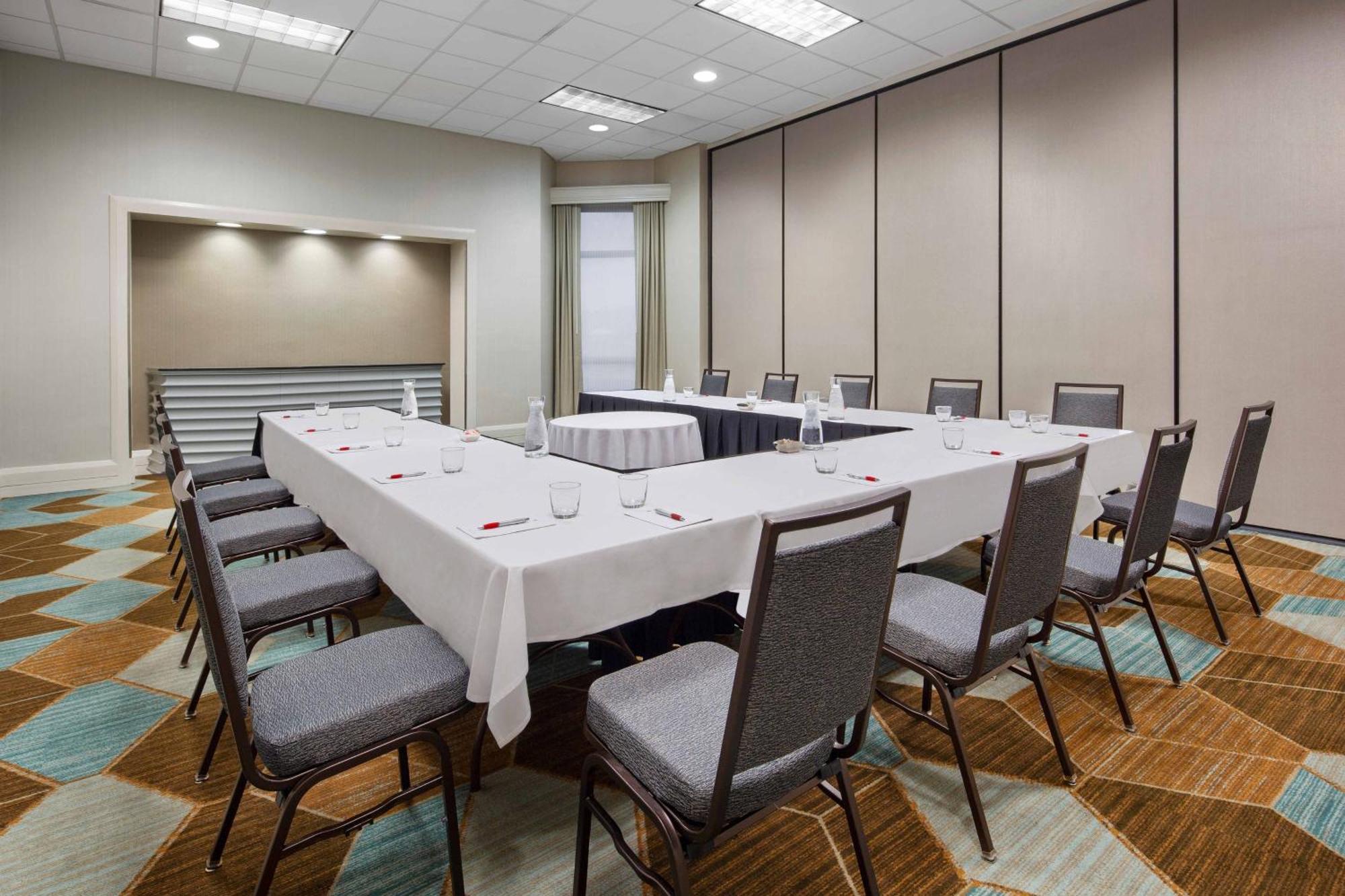 Raleigh Marriott Crabtree Valley מראה חיצוני תמונה